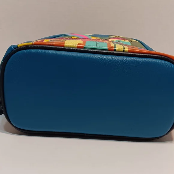 Disney Loungefly Encanto Backpack - Picture 7 of 8